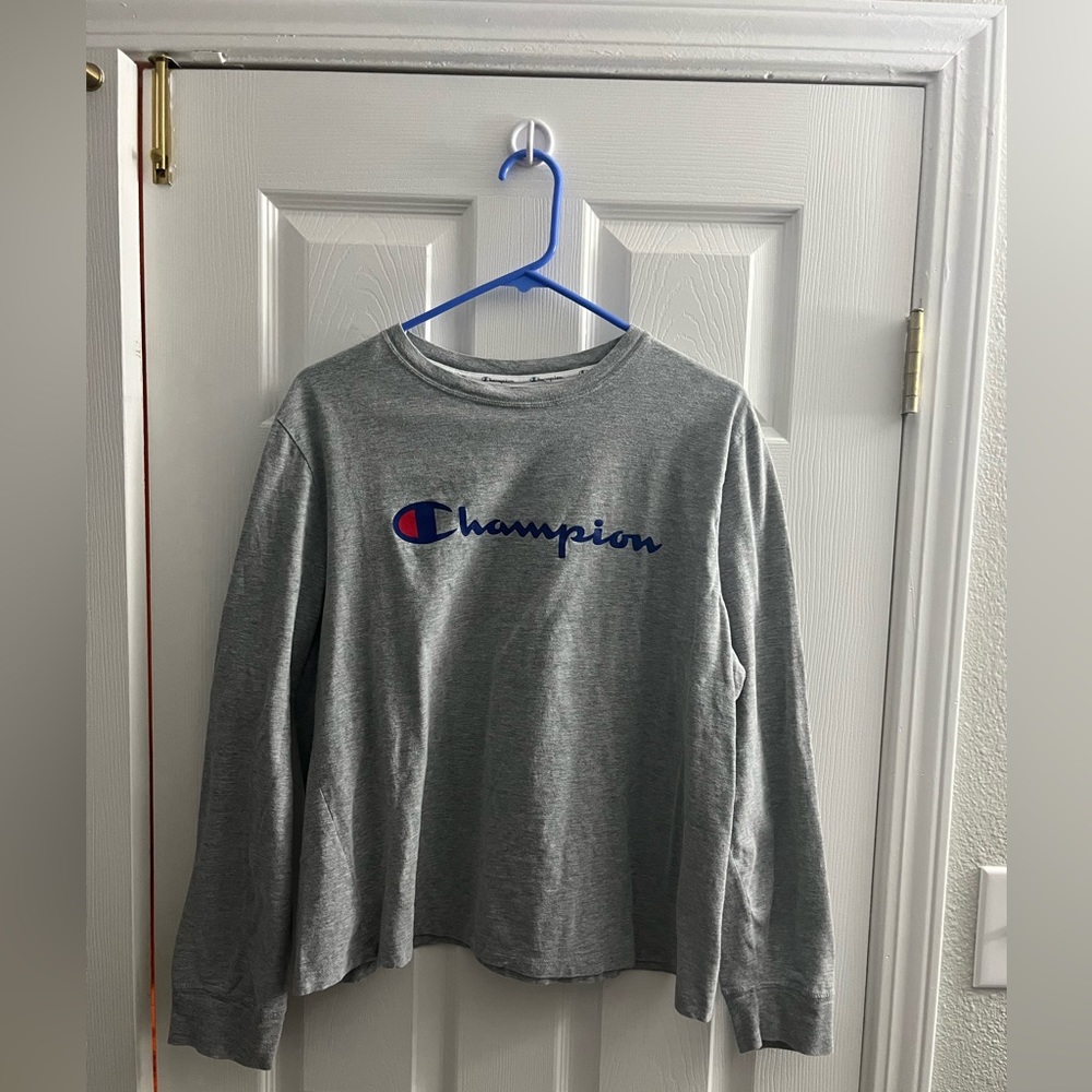 Womens XL champions long sleeve shirt